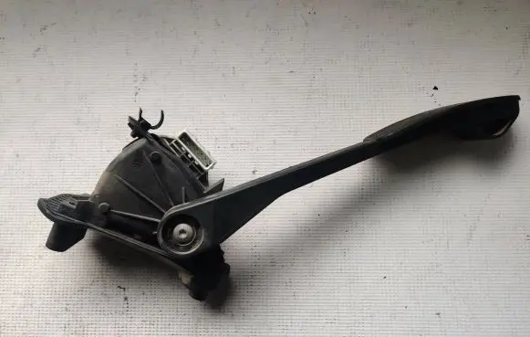 Volvo S70 V70 V70 XC Accelerator throttle pedal 9496821 007769