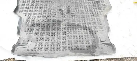 Toyota Avensis T250 Trunk/boot mat liner 