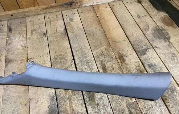 Mercedes-Benz CLS C219 (A) pillar trim a2196900125 2196900125