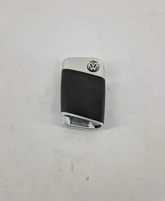Volkswagen PASSAT B8 Ignition key/card