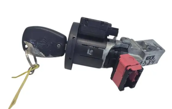 Renault Clio III Ignition lock 8200214173C 21673884-7B