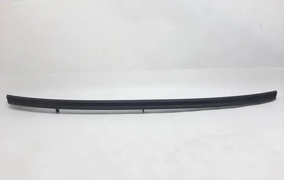 Audi TT TTS RS Mk3 8S Third/center stoplight 8S0945097