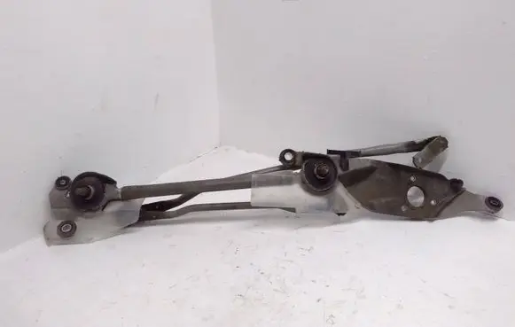 Mazda CX-7 Front wiper linkage 