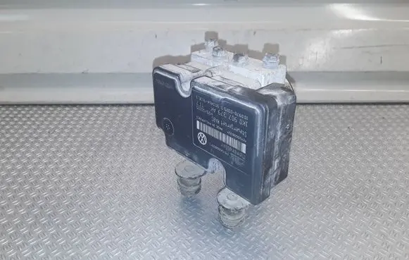 Skoda Octavia Mk2 (1Z) ABS Pump 1K0614117S 1k0907379ak