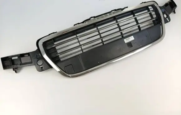 Peugeot 3008 I Front bumper upper radiator grill AA36691394