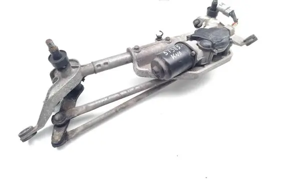 Honda CR-V Front wiper linkage and motor