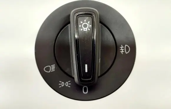 Skoda Fabia Mk3 (NJ) Light switch 5E0941431G