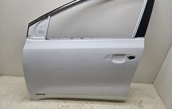 KIA Sportage Front door