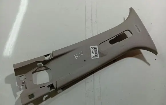 Renault Fluence (B) pillar trim (top) 769140325R