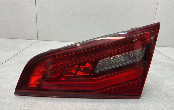 Audi A3 S3 8V Tailgate rear/tail lights 8V4945094A