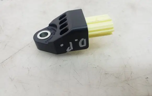 Lexus IS III XE30 Airbag deployment crash/impact sensor 8983112040
