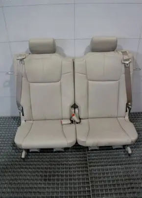 Jeep Commander Third row seats 