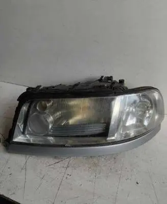 Audi A8 S8 D2 4D Headlight/headlamp