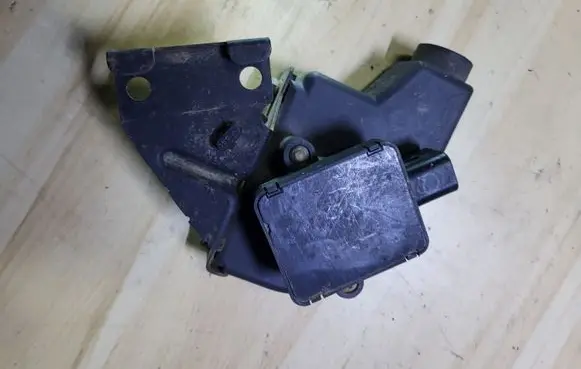 Peugeot 206 Accelerator pedal position sensor 9643365680 445821001002