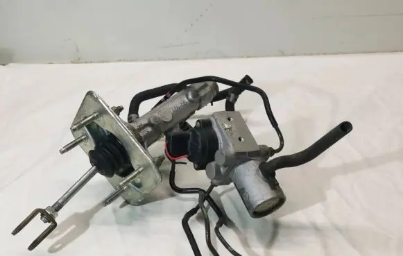 Toyota Prius (XW20) Master brake cylinder 4727047010 312706221505