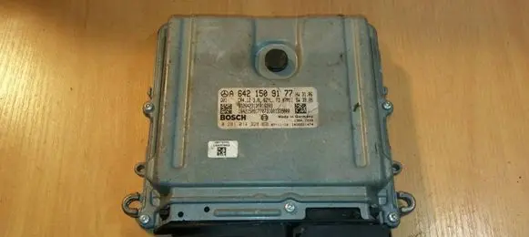 Mercedes-Benz E W211 Engine control unit/module ECU 0281014328 A6421509177 CR4.12