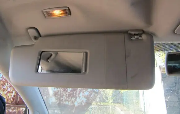 Volkswagen Cross Touran I Sun visor 