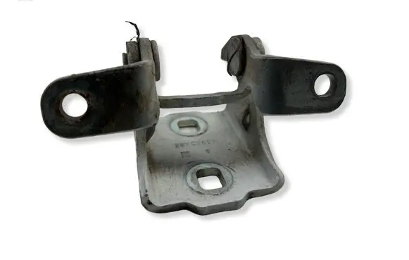Opel Meriva B Rear door lower hinge