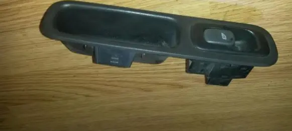 Volvo S60 Electric window control switch 9476695