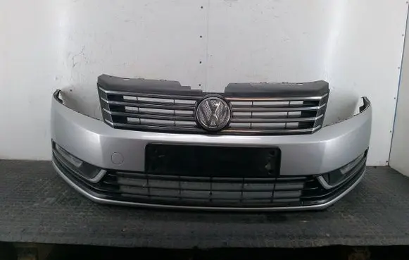 Volkswagen PASSAT B7 Front bumper LA7W