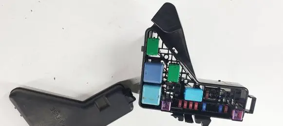 Lexus RX 330 - 350 - 400H Fuse box set 