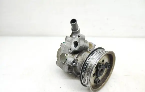 Volkswagen Transporter - Caravelle T5 Power steering pump 06H145255F
