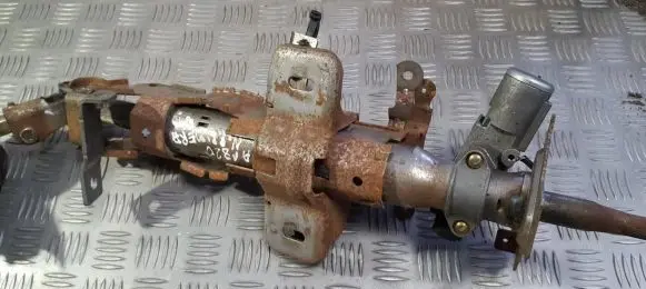 Nissan Primera Steering wheel axle