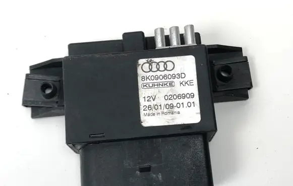 Audi A4 S4 B8 8K Fuel injection pump control unit/module 8K0906093D 0206909