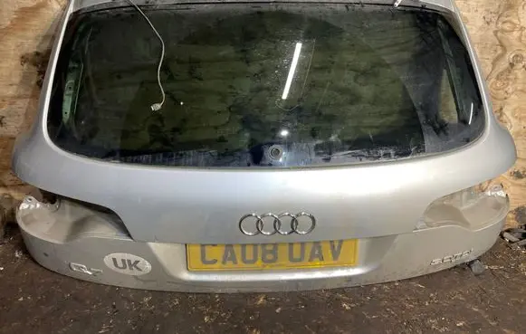 Audi Q7 4L Tailgate/trunk/boot lid