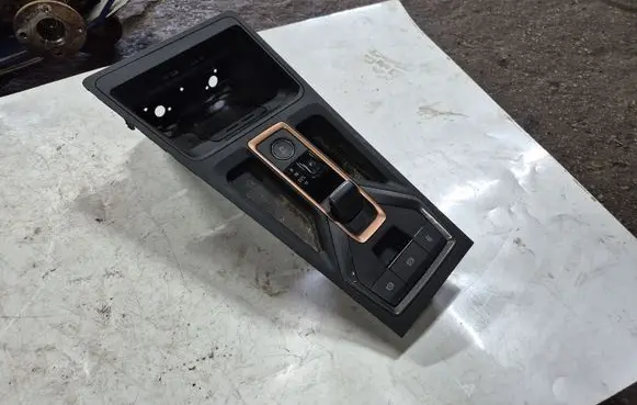 Cupra Formentor Center console 5FB857925D