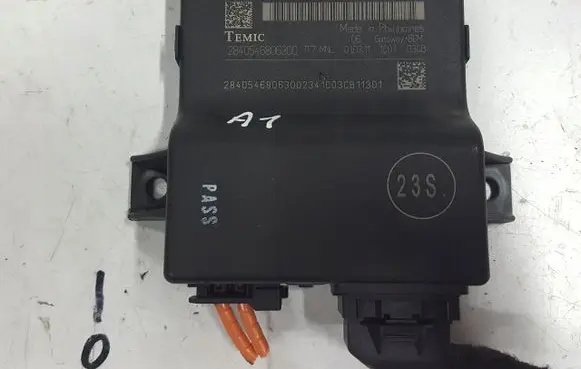 Audi A1 Gateway control module 8X0907468A