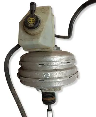 BMW X3 E83 Brake booster 324816414