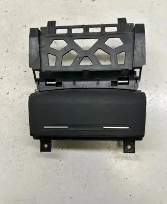Audi A3 S3 8P Ashtray (front) 8P0857951