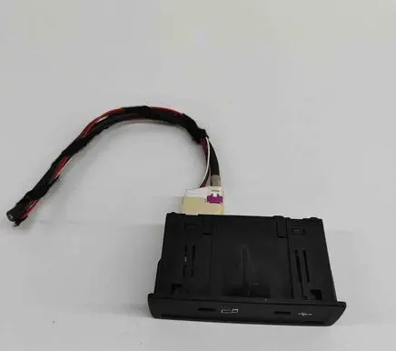 Mercedes-Benz EQC USB socket connector A1678201302