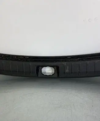 Hyundai Santa Fe Trunk/boot sill cover protection 857712W000
