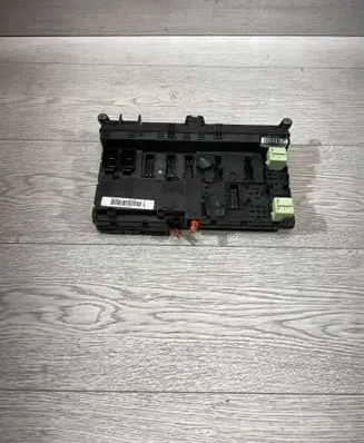 BMW X5 E53 Fuse module 8380407
