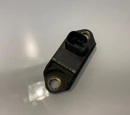 Mercedes-Benz E W211 Airbag deployment crash/impact sensor 0025426918 A0025426918