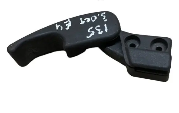 Skoda Octavia Mk1 (1U) Engine bonnet (hood) release handle 1H1823533