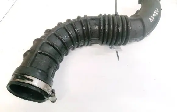 Renault Megane II Air intake hose/pipe 8200500384A