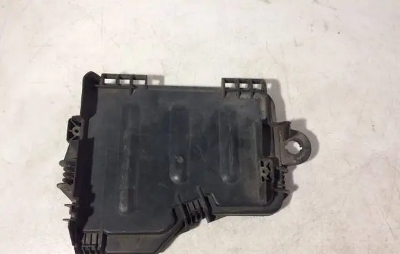 Audi A8 S8 D3 4E Fuse box cover 4E1937128