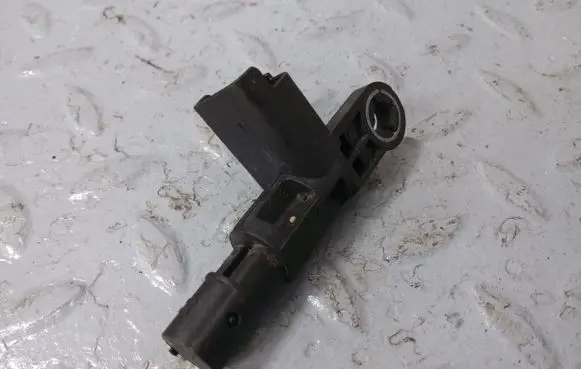 Camshaft position sensor