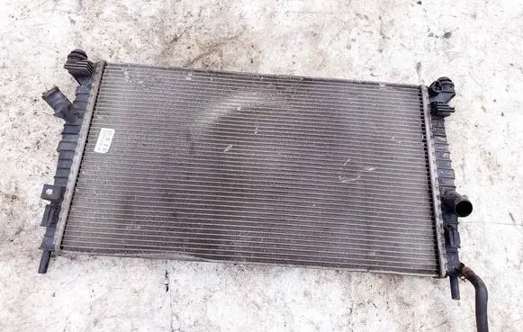 Volvo V50 Coolant radiator 3m5h8005