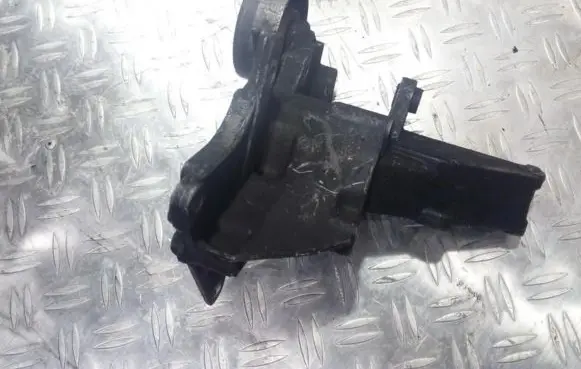 BMW 5 E39 Engine mounting bracket 11162245747 11.16-2245747