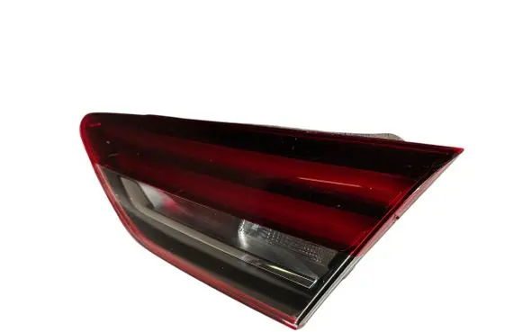 Tailgate rear/tail lights
