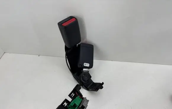 Tesla Model 3 Rear seatbelt buckle 145770401A