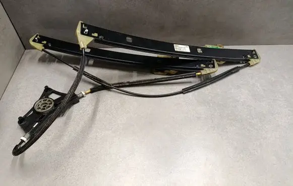 Audi A6 C7 Front window lifting mechanism without motor 4G0837462 1021928250105