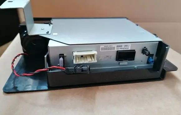 Volkswagen Jetta VII Navigation unit CD/DVD player F16A3-A05650