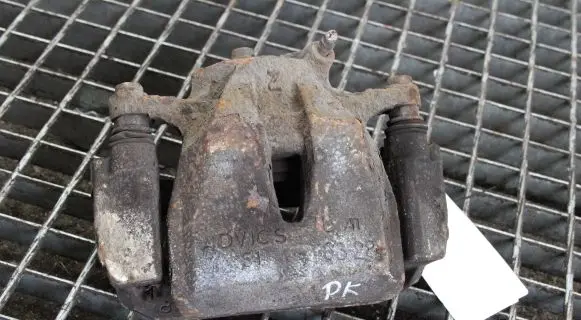 Toyota Auris E180 Front brake caliper