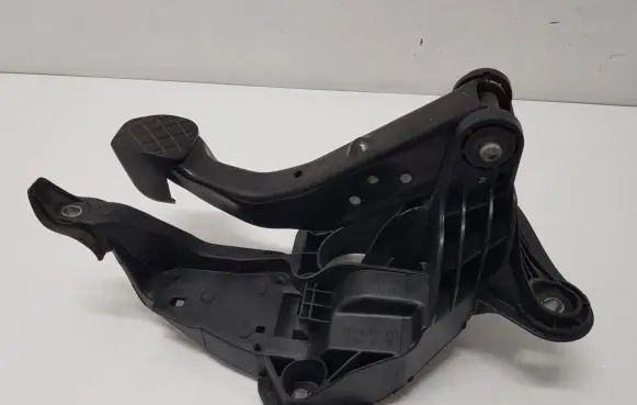 Skoda Fabia Mk3 (NJ) Brake pedal 6C1721058F