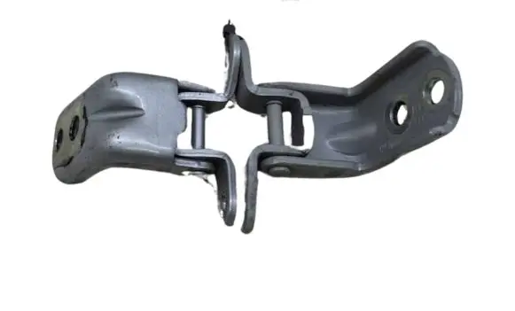 Nissan Leaf II (ZE1) Front door upper hinge